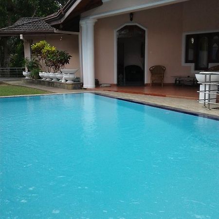 Kandy View Garden Hotel Экстерьер фото