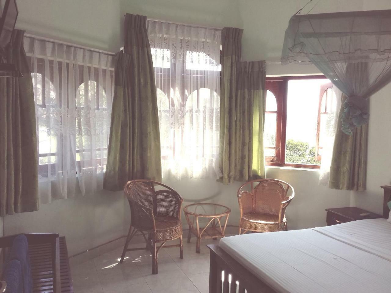 Kandy View Garden Hotel Экстерьер фото