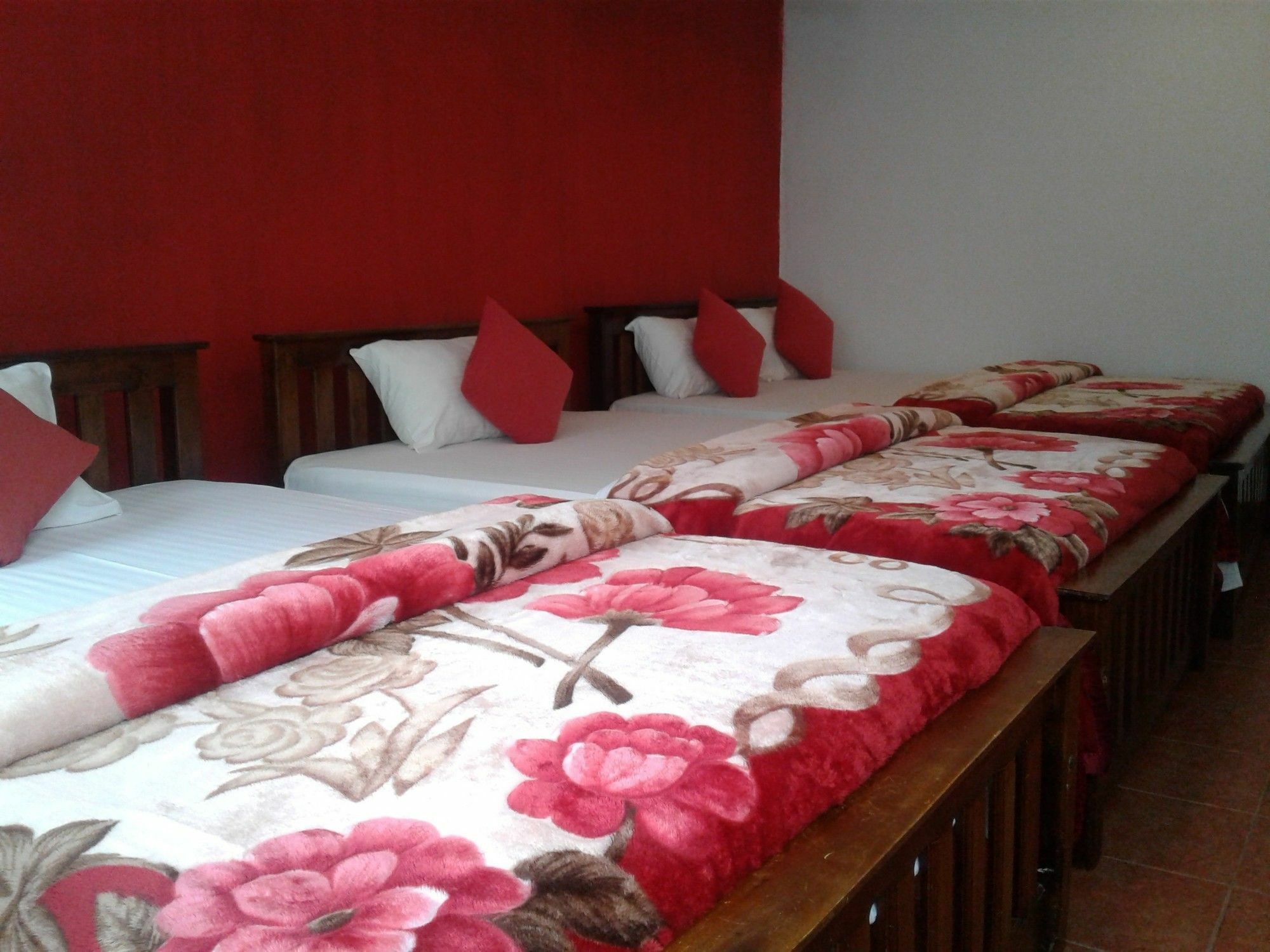 Kandy View Garden Hotel Экстерьер фото